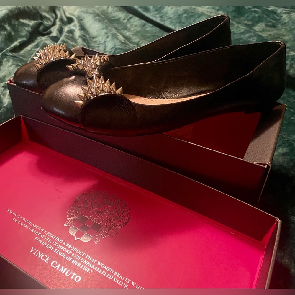 Vince Camuto Flats